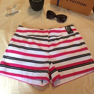 NEW NEW YORK & COMPANY SHORTS